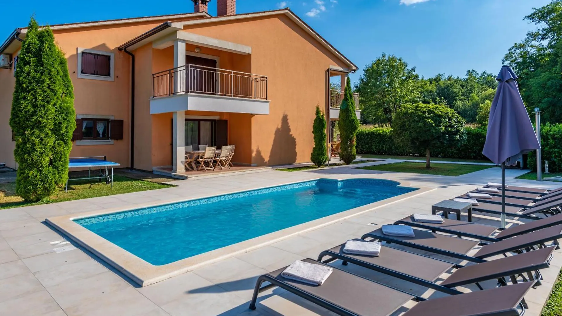 Villa Letish, A Charming And Inviting Mediterranean Villa Santalezi Croatie