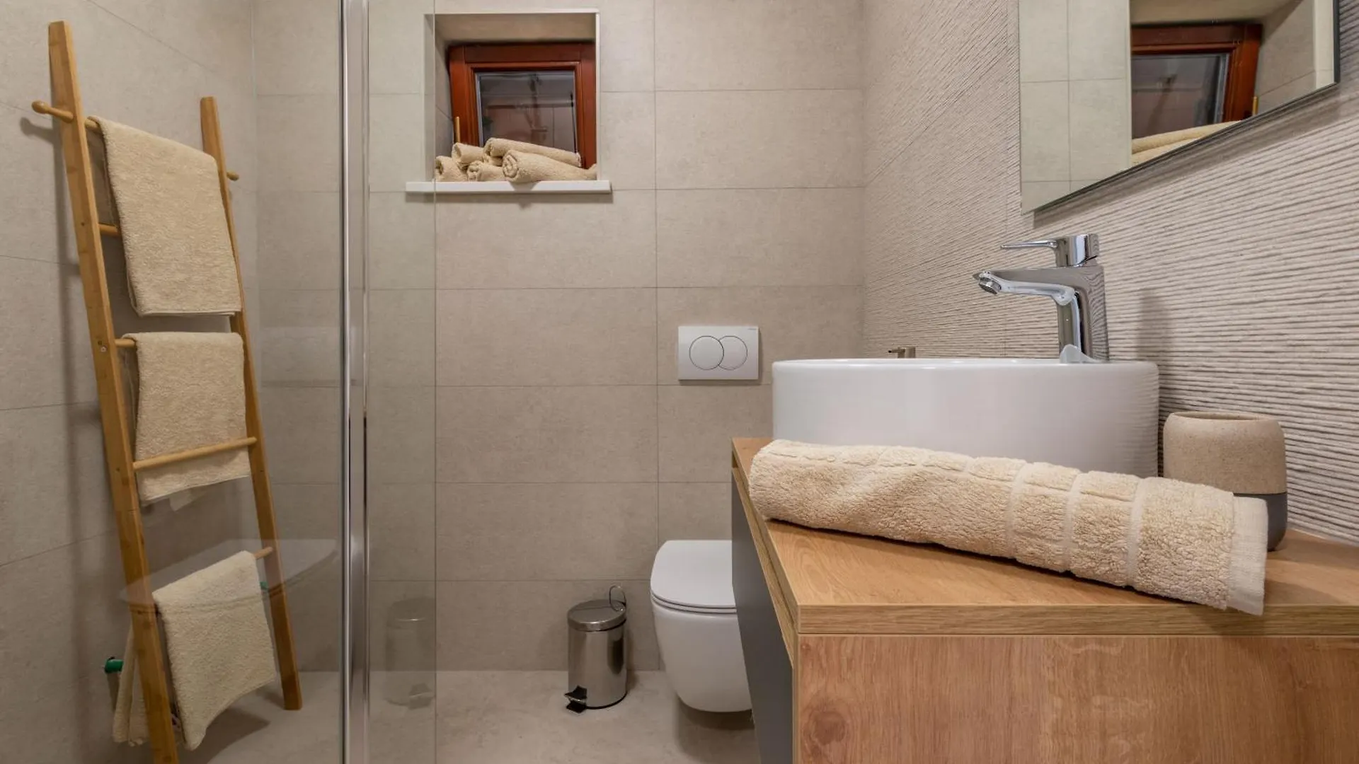 Villa Letish, A Charming And Inviting Mediterranean Villa Santalezi