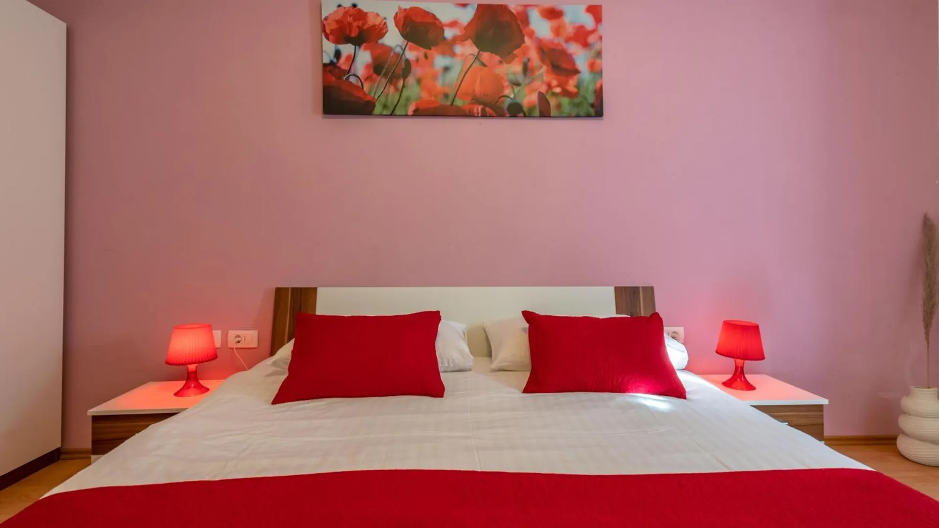 Villa Letish, A Charming And Inviting Mediterranean Villa Santalezi